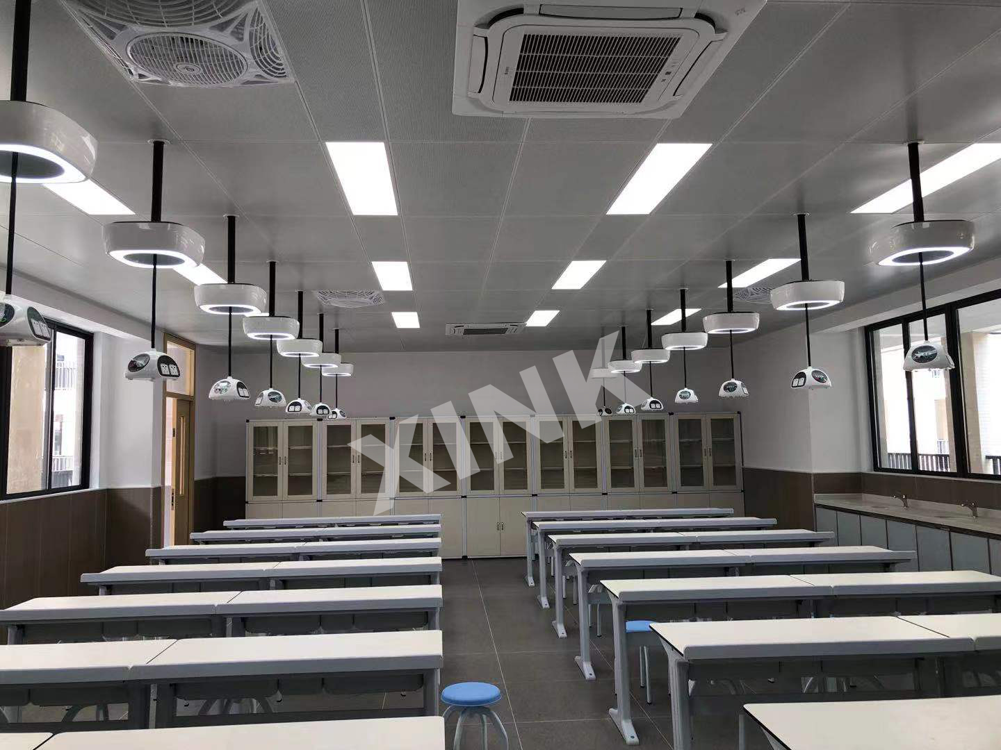 <a href='http://www.wlsfjx.cn/' target='1' style='font-size:14px; font-weight:bold; color:#0080ff;'>物理實驗室</a>