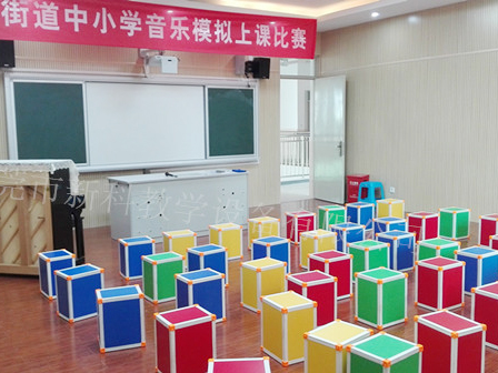 <a href='http://www.wlsfjx.cn/chanpin/58-1.html' target='1' style='font-size:18px; font-weight:bold; color:#000000;'>音樂功能室</a>